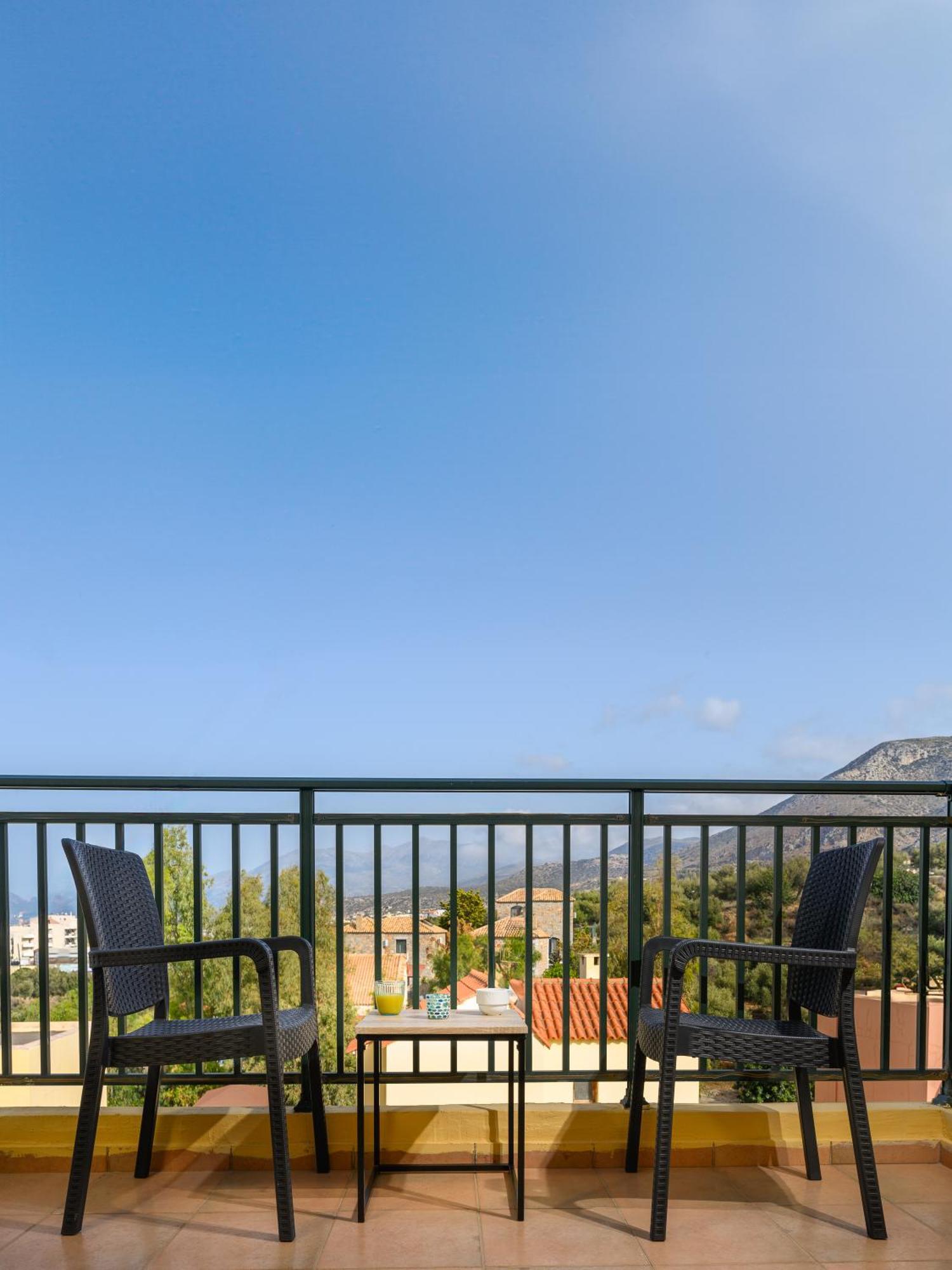Renia'S Villas Херсониссос Экстерьер фото