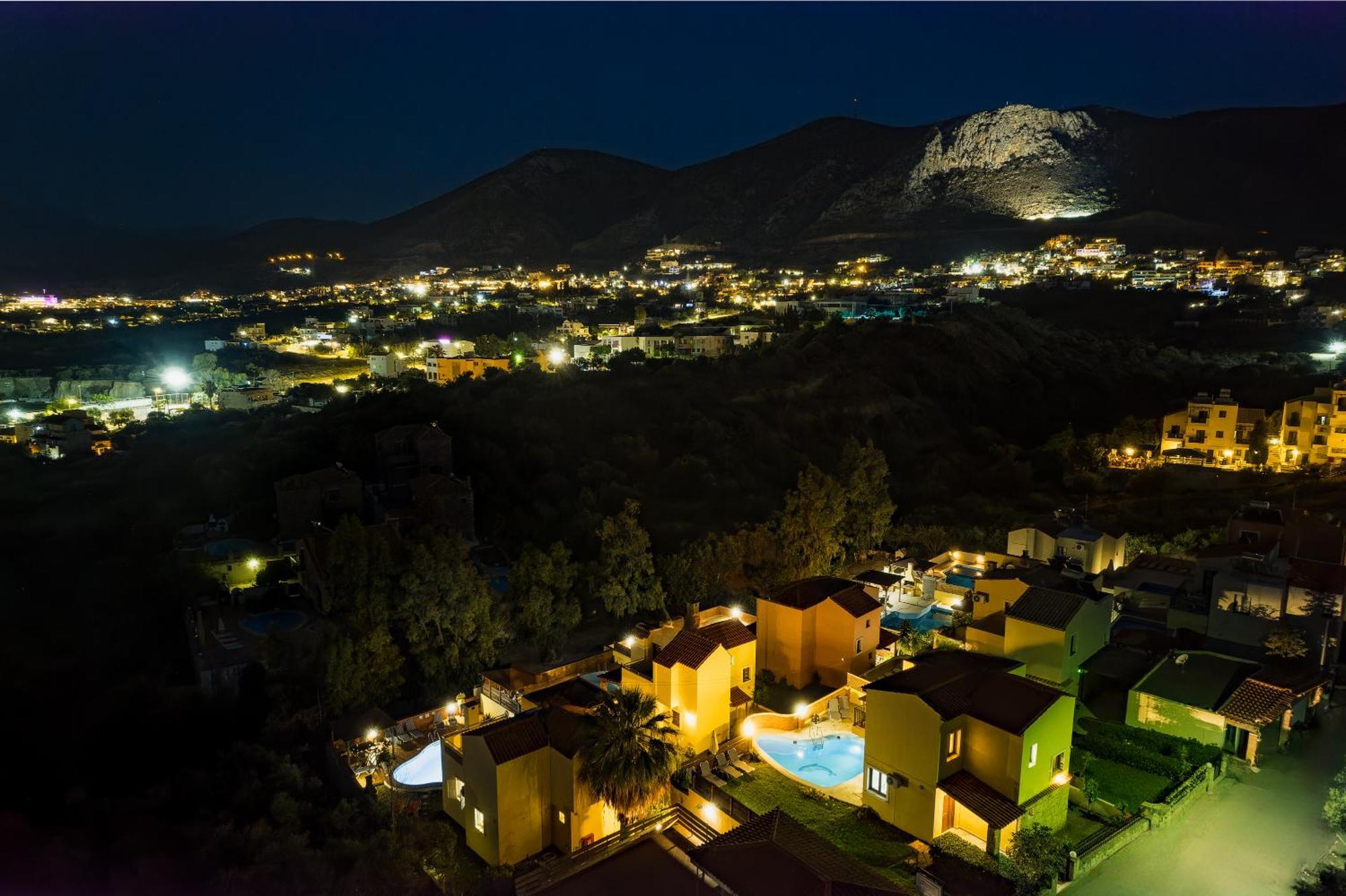 Renia'S Villas Херсониссос Экстерьер фото