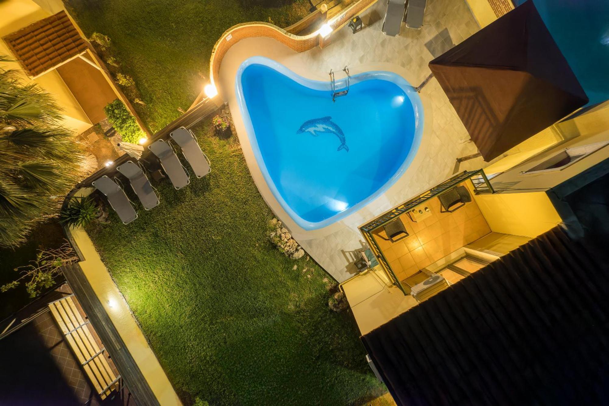 Renia'S Villas Херсониссос Экстерьер фото